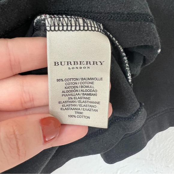 BURBERRY black nova check v-neck tee shirt - Picture 5 of 6